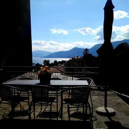 Casa Lilli 2 Luino - Eli With View Vakantiehuis
